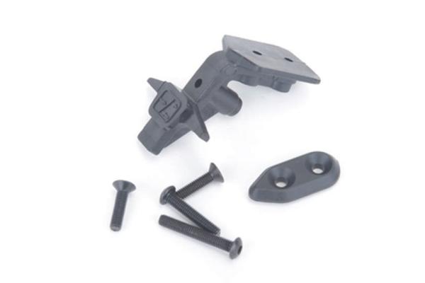 Front Wing Mount Mouldings - CAT L1